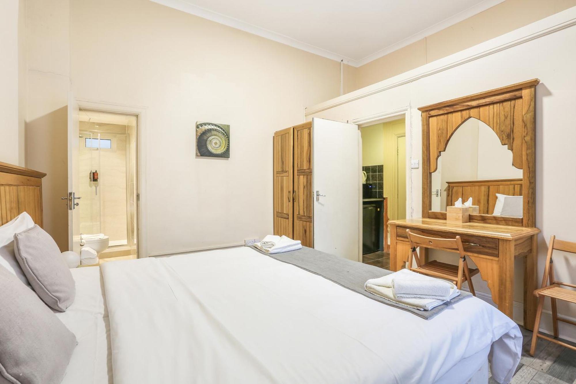 Beiroom Hyde Park Apartment
