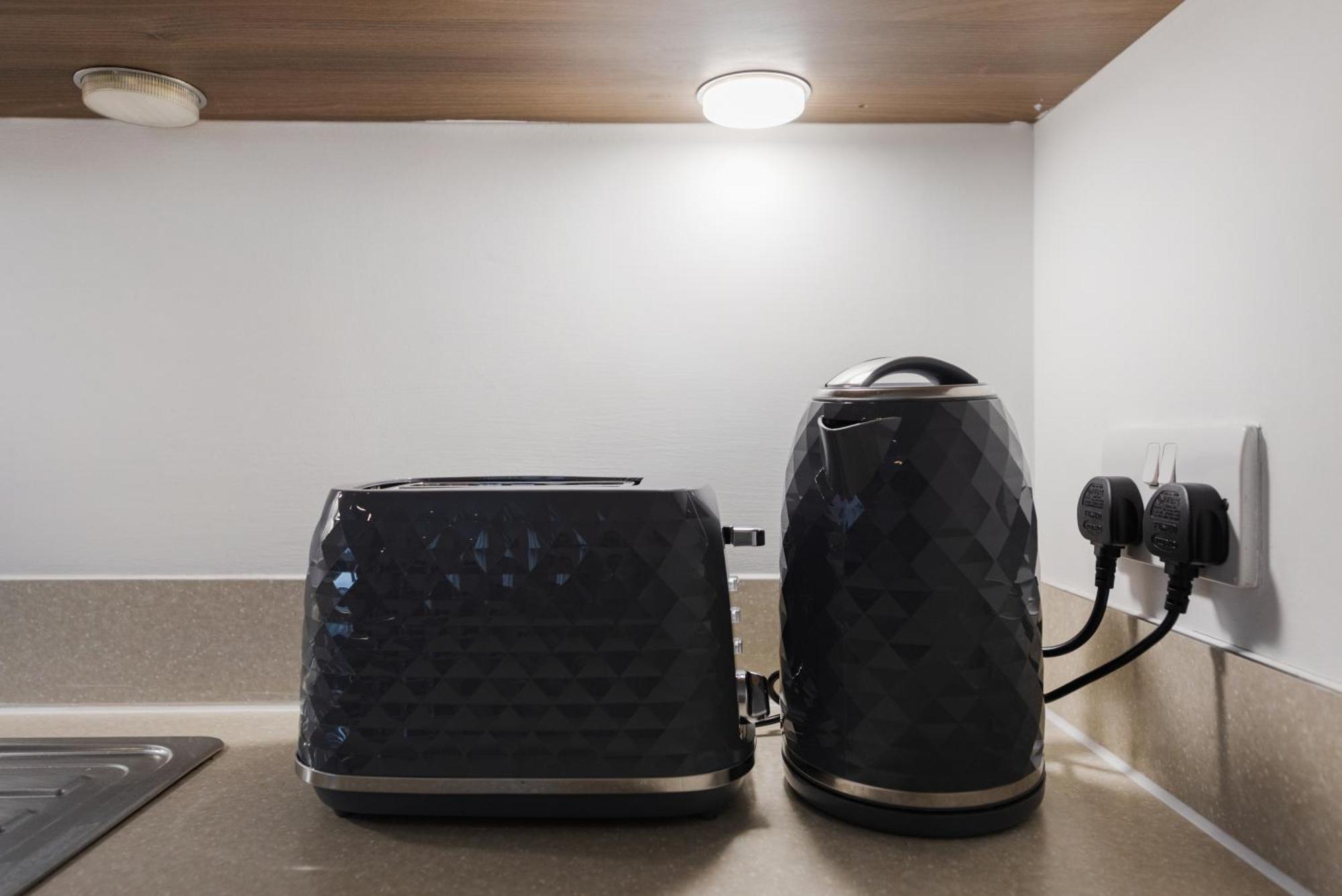 Apartment Modern & Spacious 3 Bed With Free Parking & Lift In Shoreditch, Next To Station London