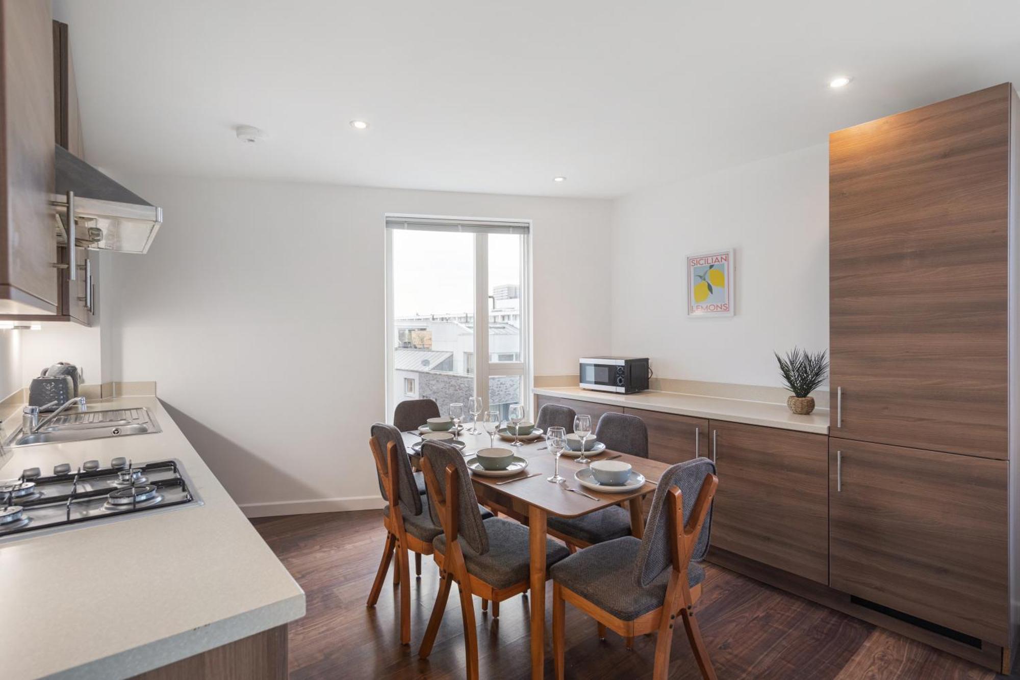 Apartment Modern & Spacious 3 Bed With Free Parking & Lift In Shoreditch, Next To Station