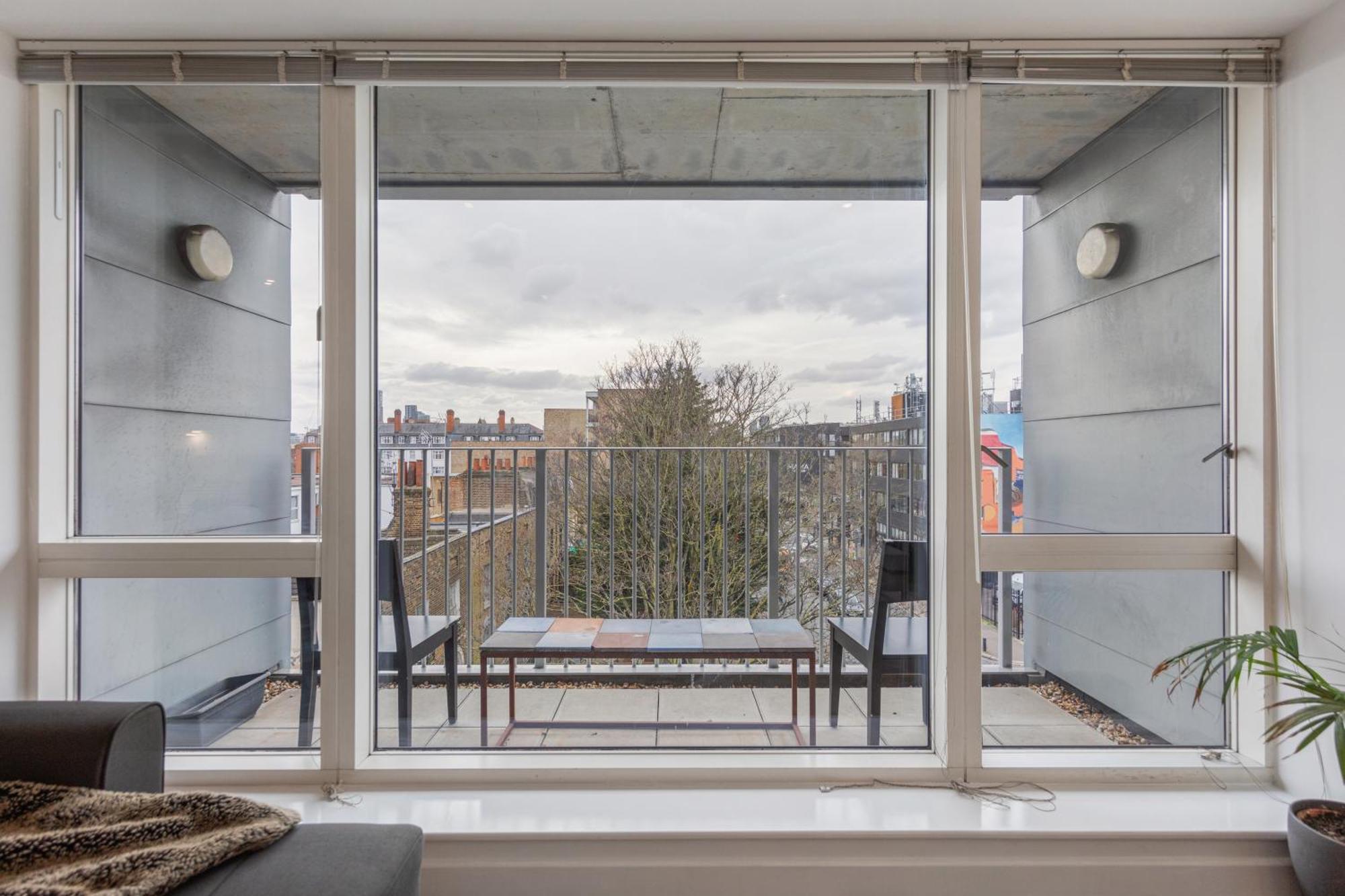 Apartment Modern & Spacious 3 Bed With Free Parking & Lift In Shoreditch, Next To Station