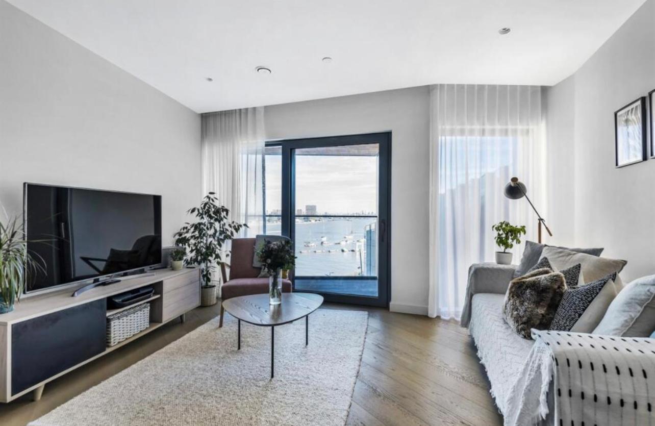 O2 Greenwich Apartment *
