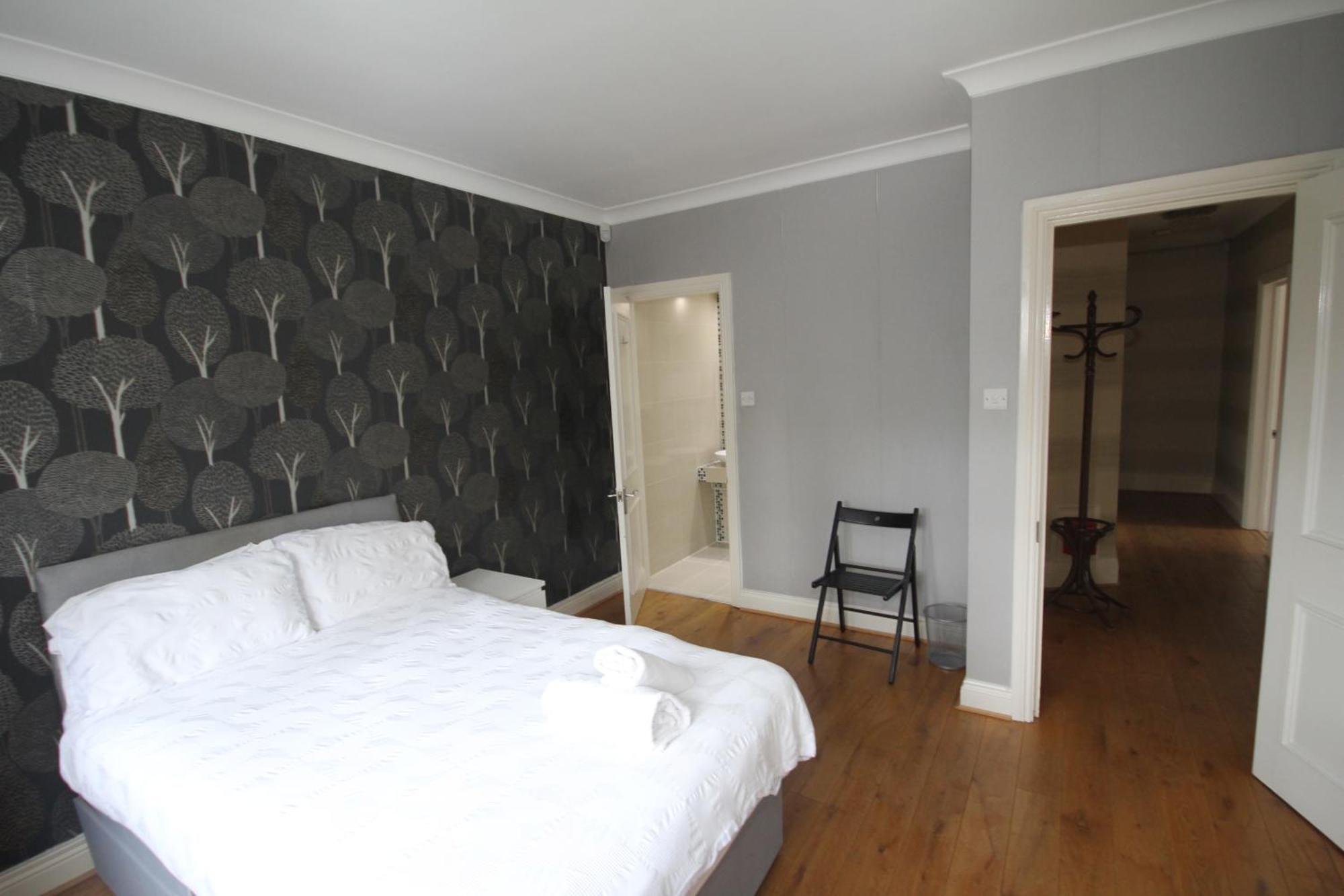 Harrow On The Hill Place Apartment *