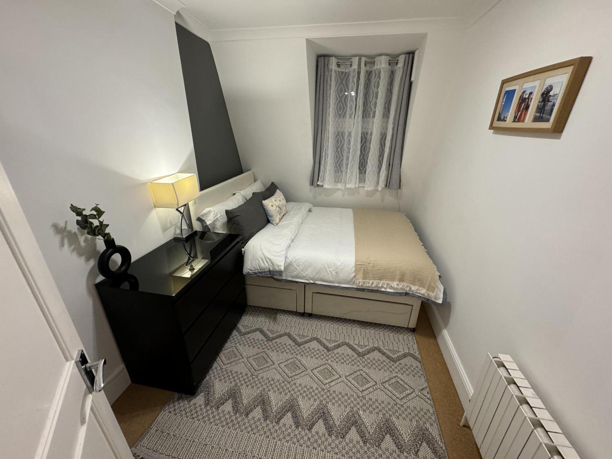 Charming With 2 Bedrooms Apartment