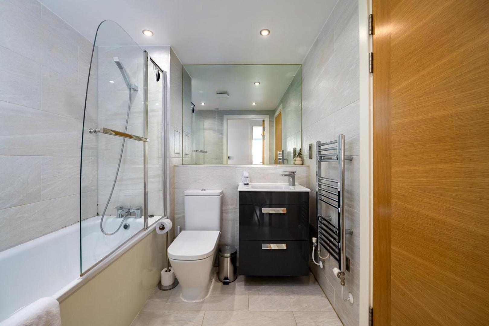 Guestready - Charming With A Balcony Apartment London