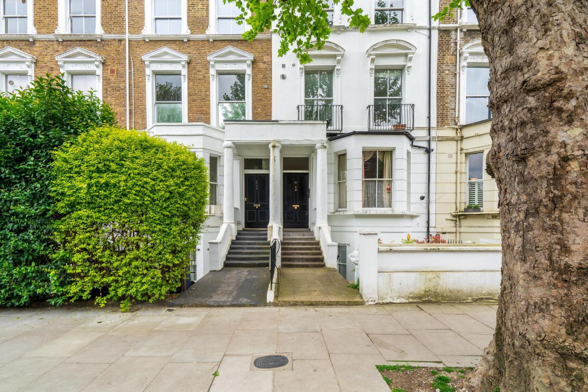 Apartment Charming With 2 Bedrooms *