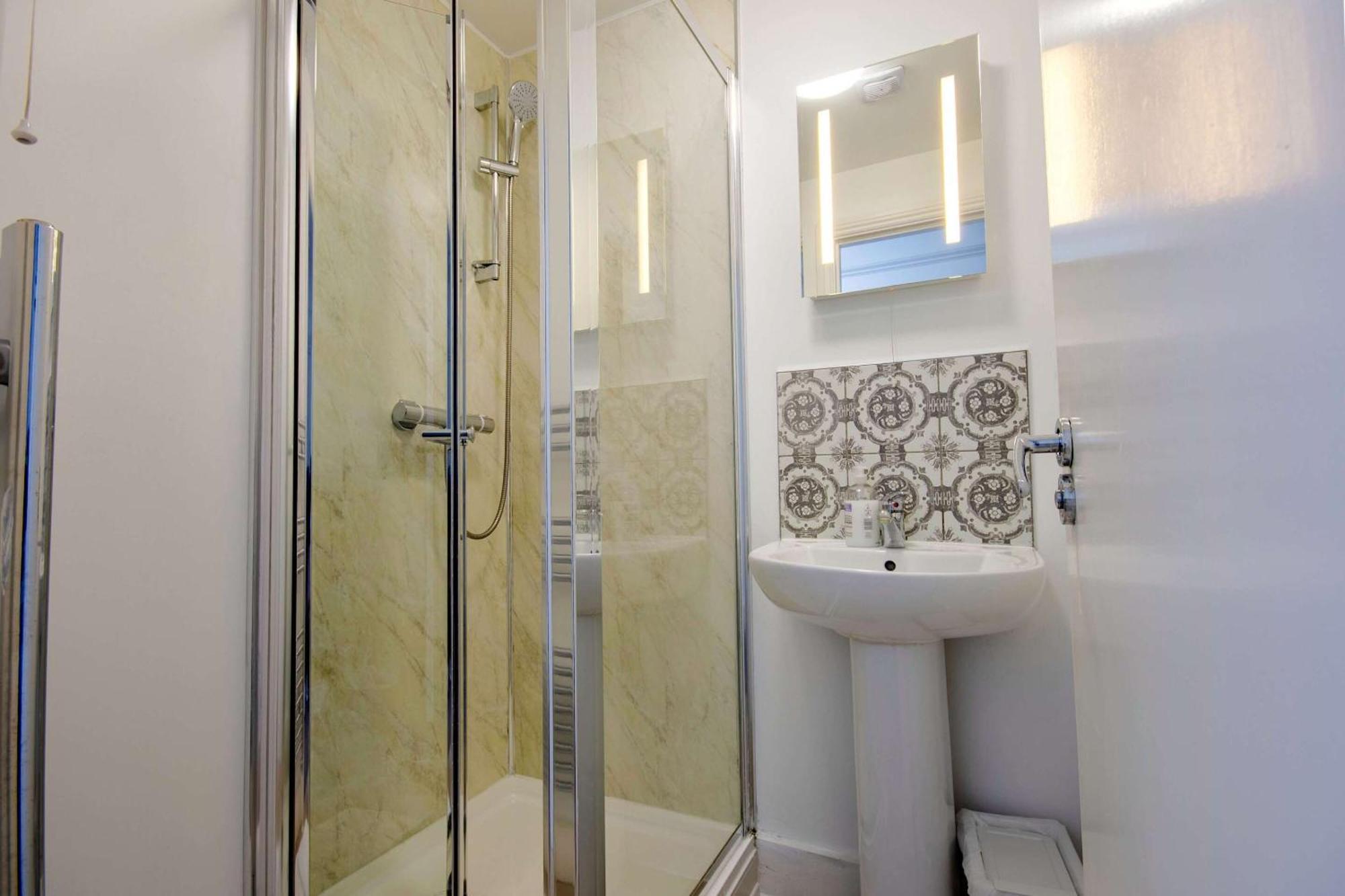 The W7 Inn London