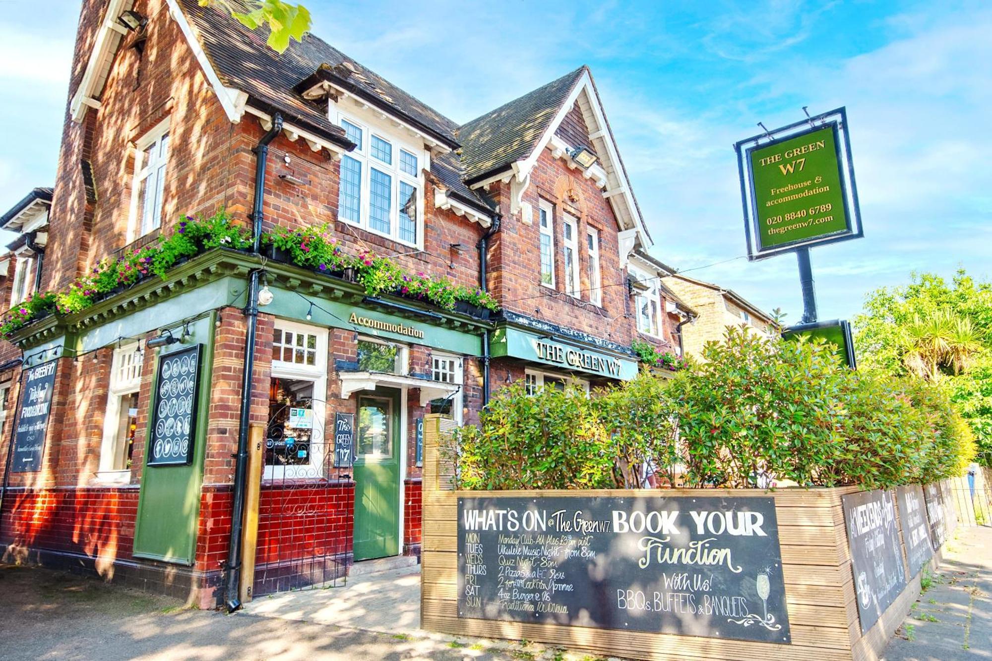 Inn The W7 London