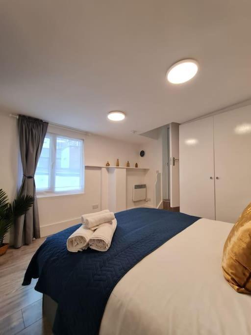 Stylish And Spacious 1 Bedroom Kensal Tube 1a *