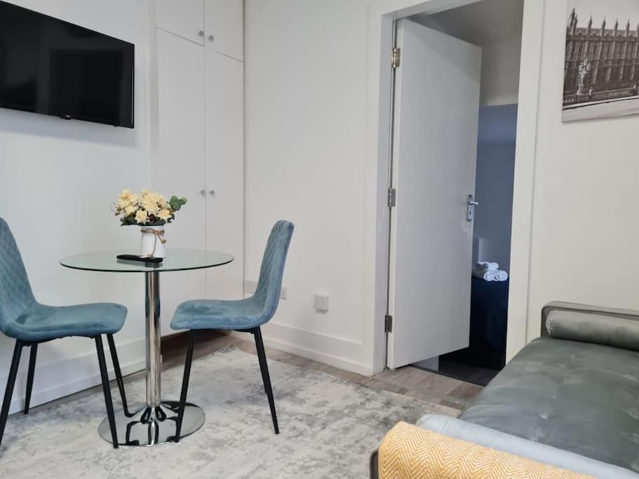 Stylish And Spacious 1 Bedroom Kensal Tube 1a *