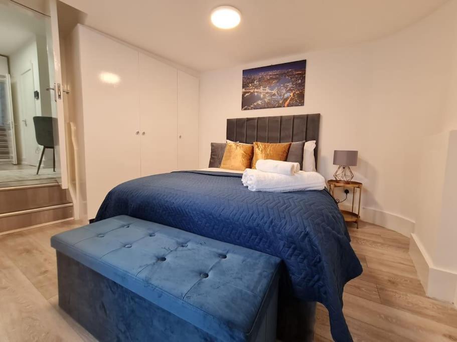 Stylish And Spacious 1 Bedroom Kensal Tube 1a Apartment London