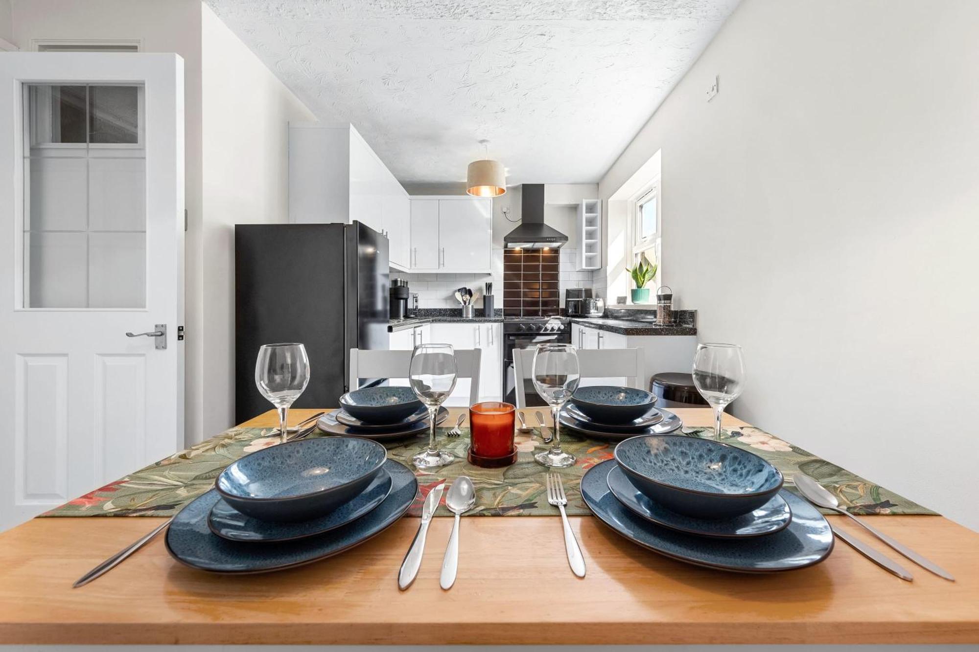 Beautiful 1 Bed Close To Amenities Apartment