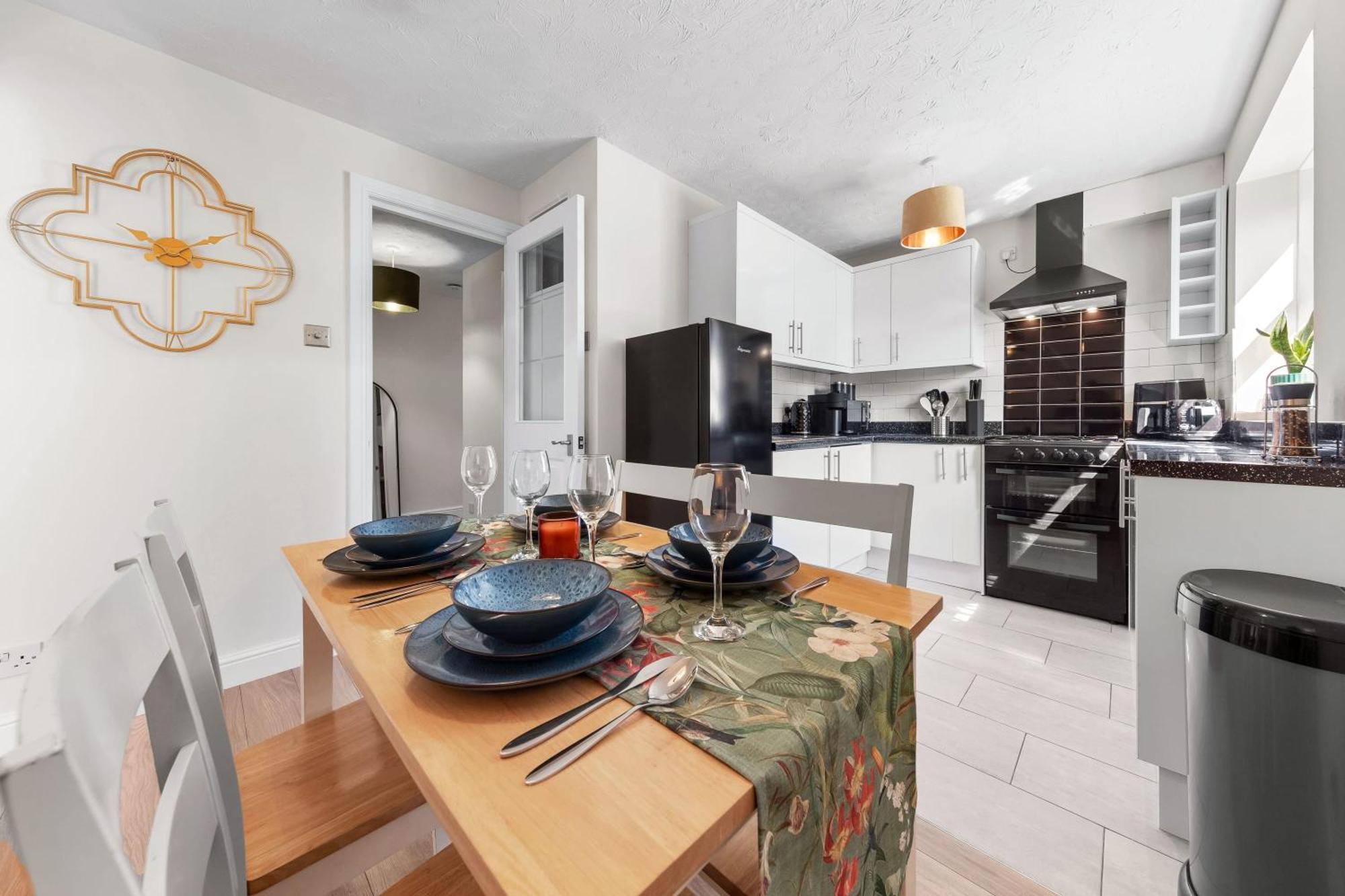 Beautiful 1 Bed Close To Amenities * London