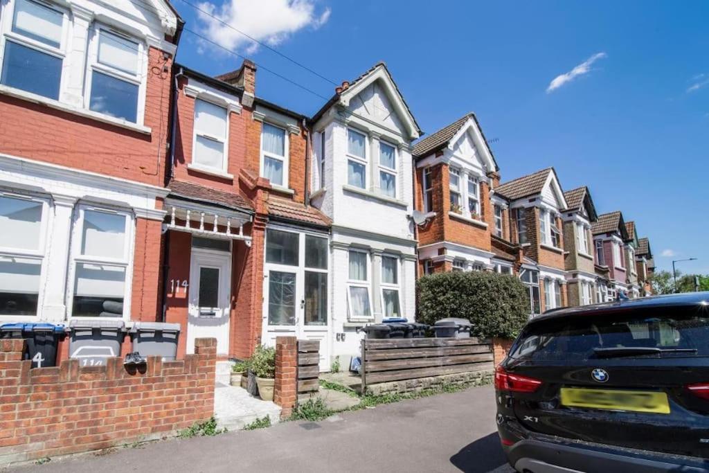 Tranquil 2br In Harlesden Apartment London