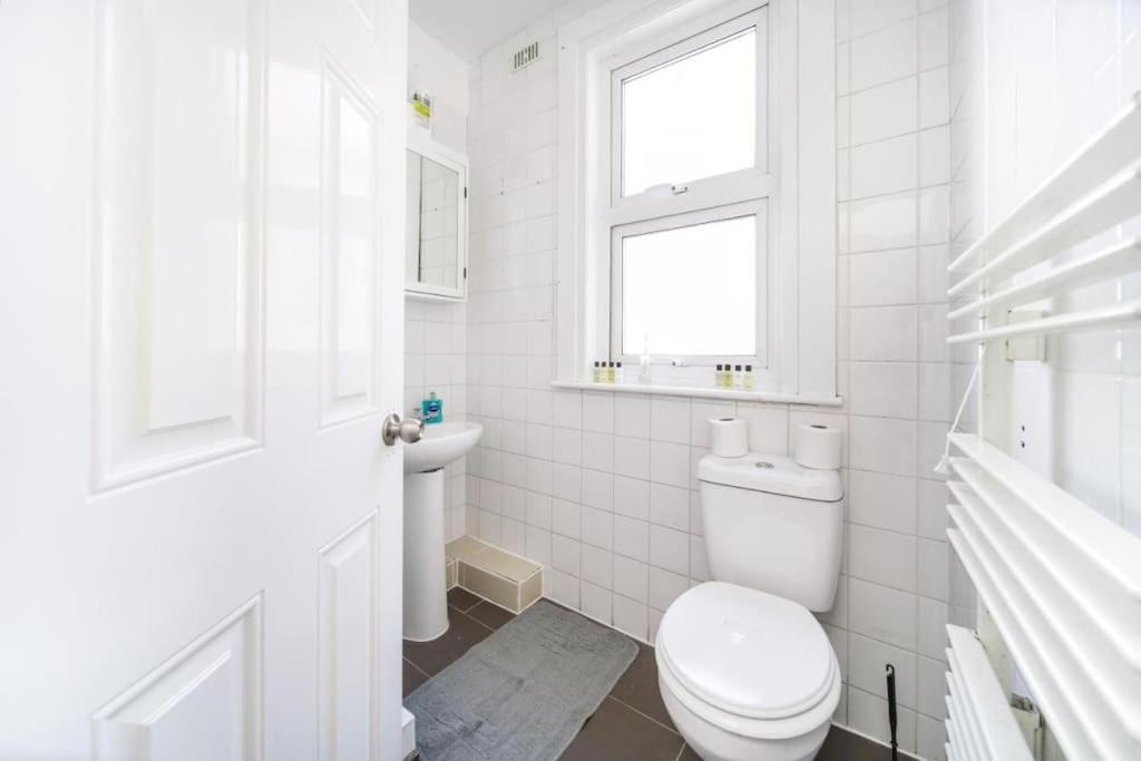 Tranquil 2br In Harlesden London