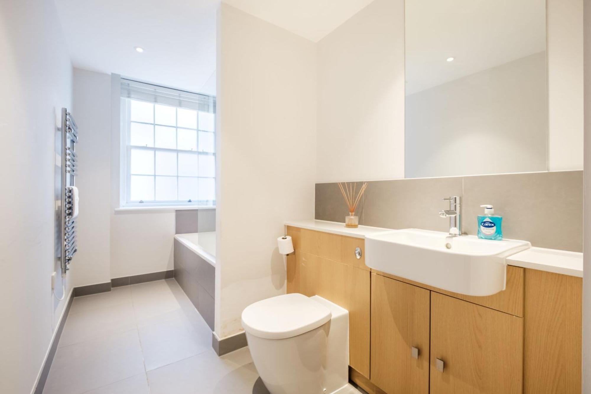 Of - 2br - Cityapartmentstay Apartamento Londres