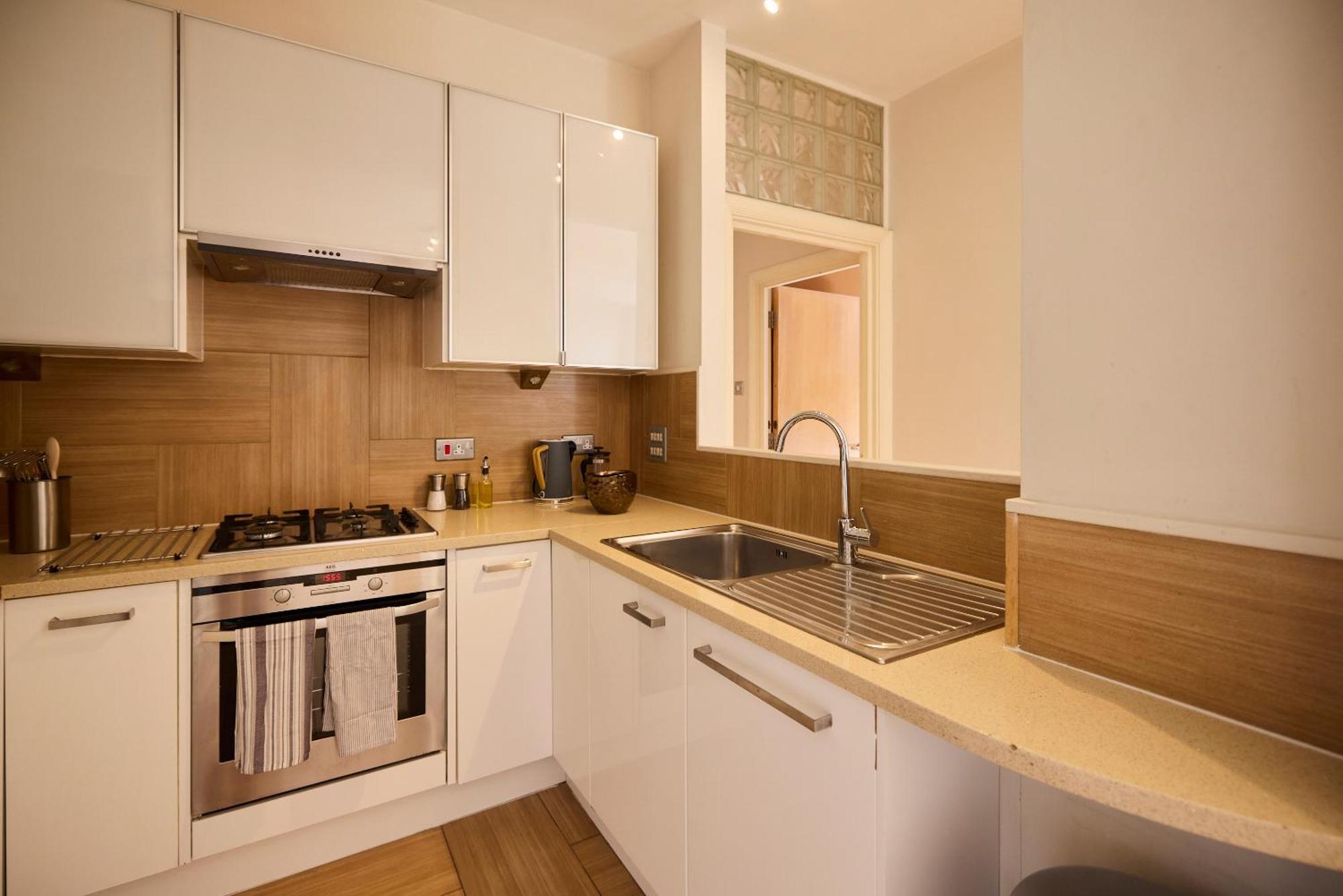 The Spitalfields Beauty - Bright 2bdr Flat *