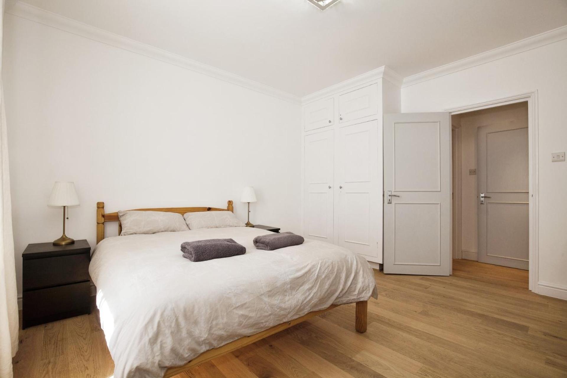 Well Located South Kensington Flat Apartment *