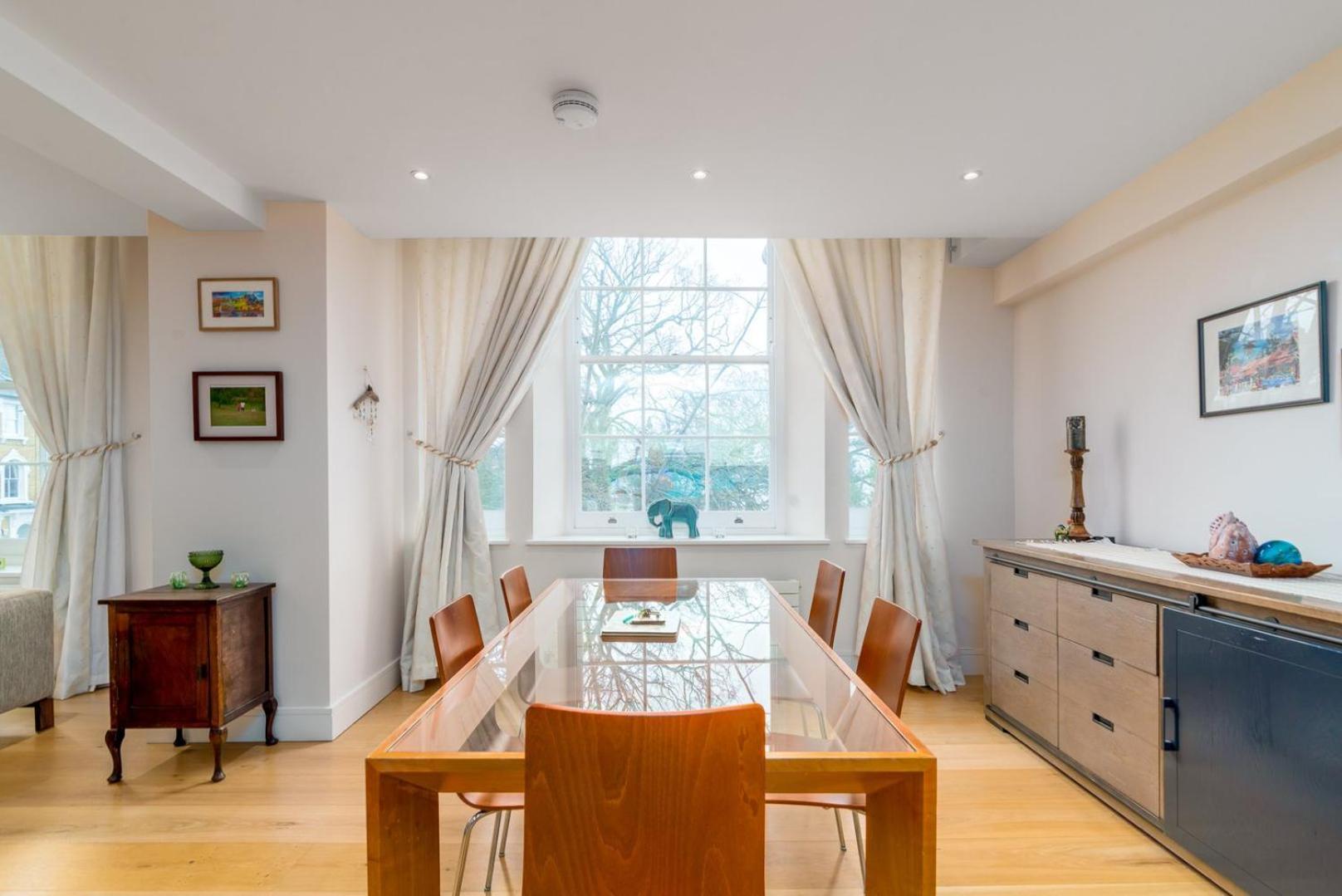 Guestready - Spacious In Clapham Town
