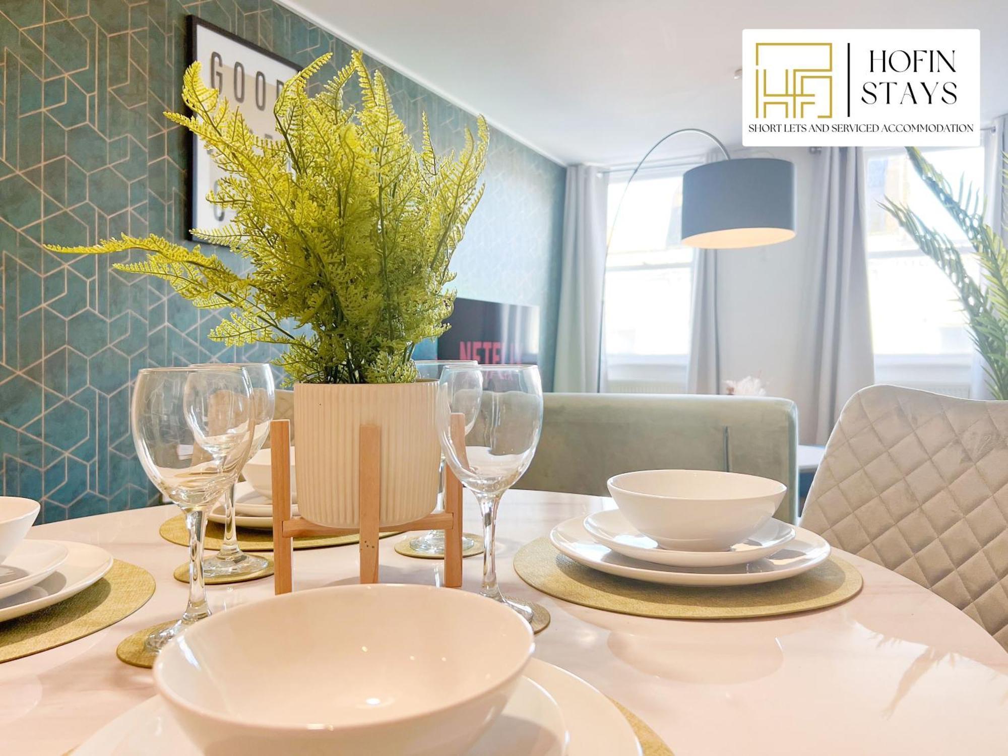 Last-minute Reserve L Premium On 2 Double Bed For 6 Guests L Deals L Hofin Short Lets & Serviced *