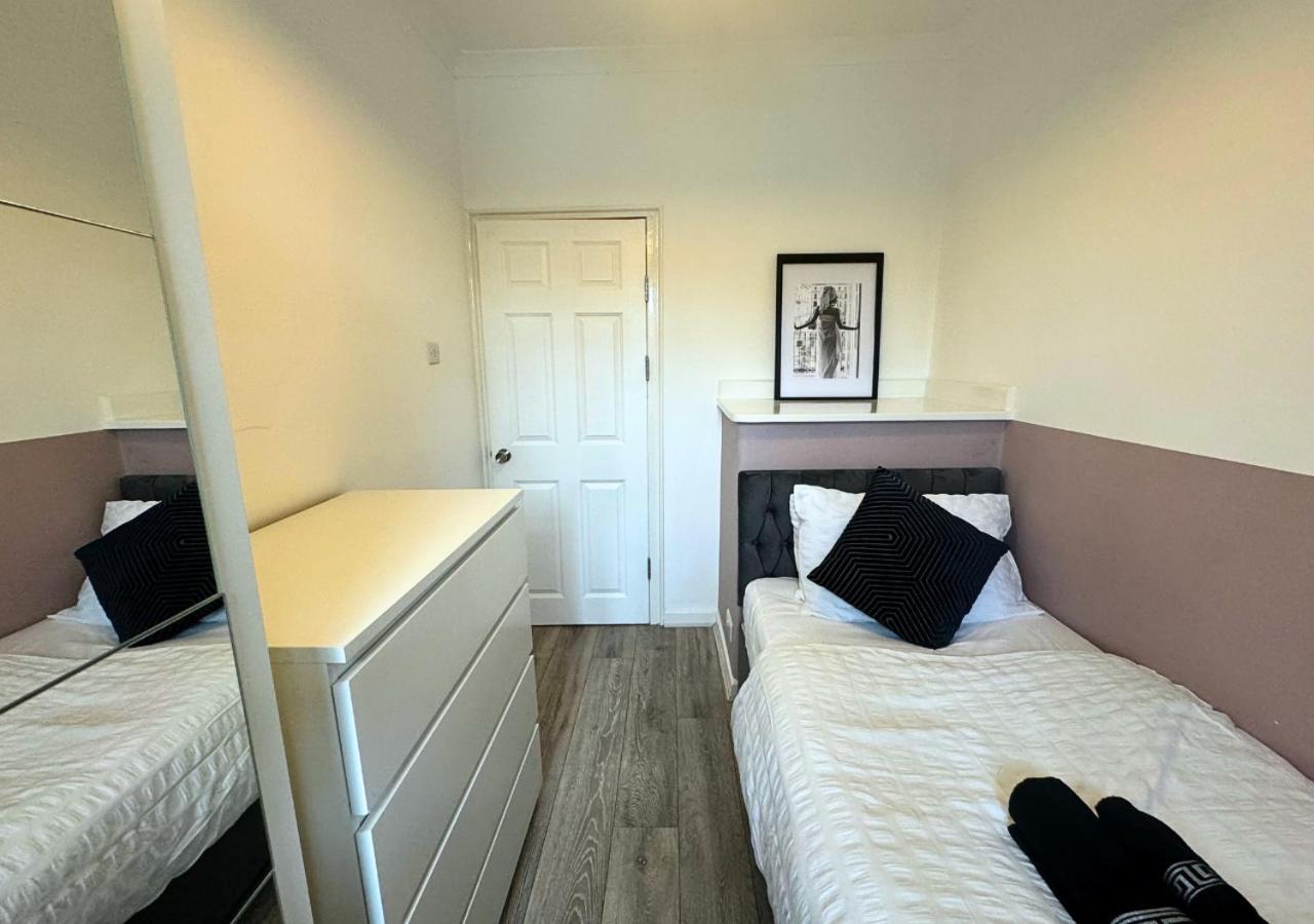 Luxe Short - Sleeps 6 - Putney - Roehampton - Free Parking London