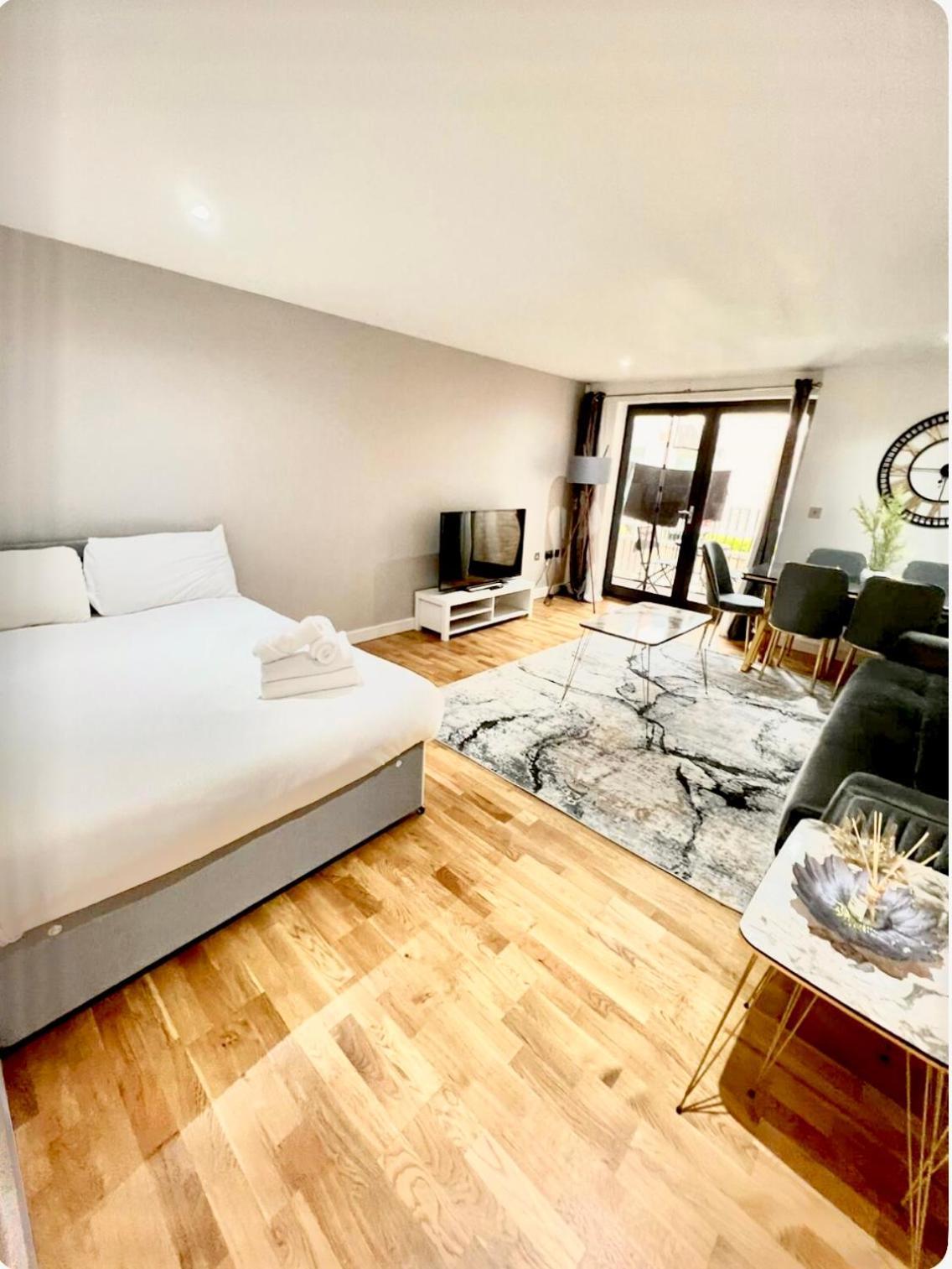 Euston Luxury Apartment