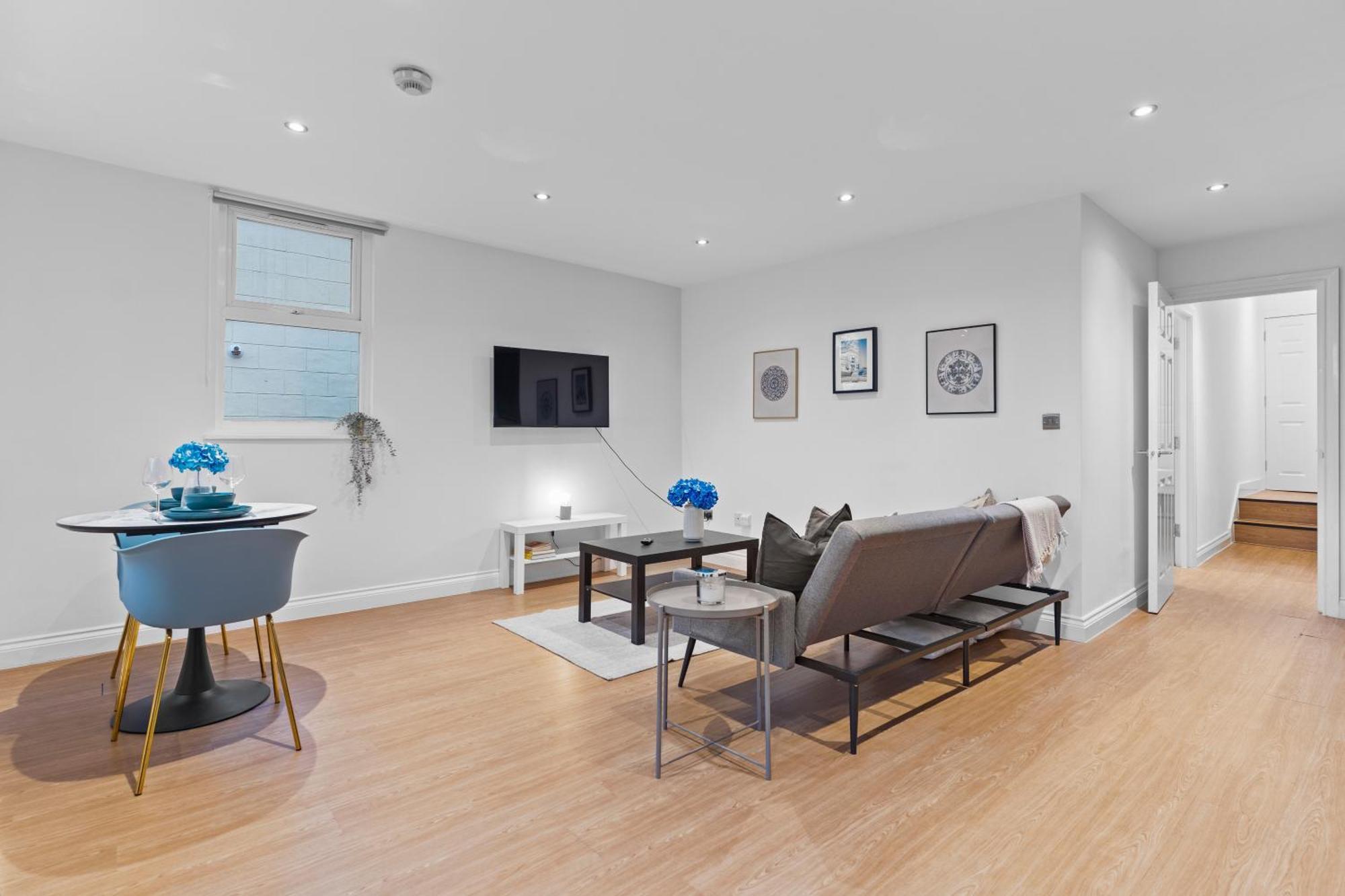 Modern With Free Wifi Apartment London