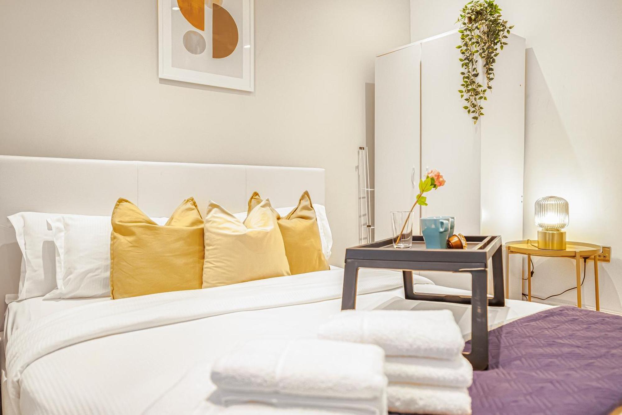 Apartment Modern With Free Wifi London