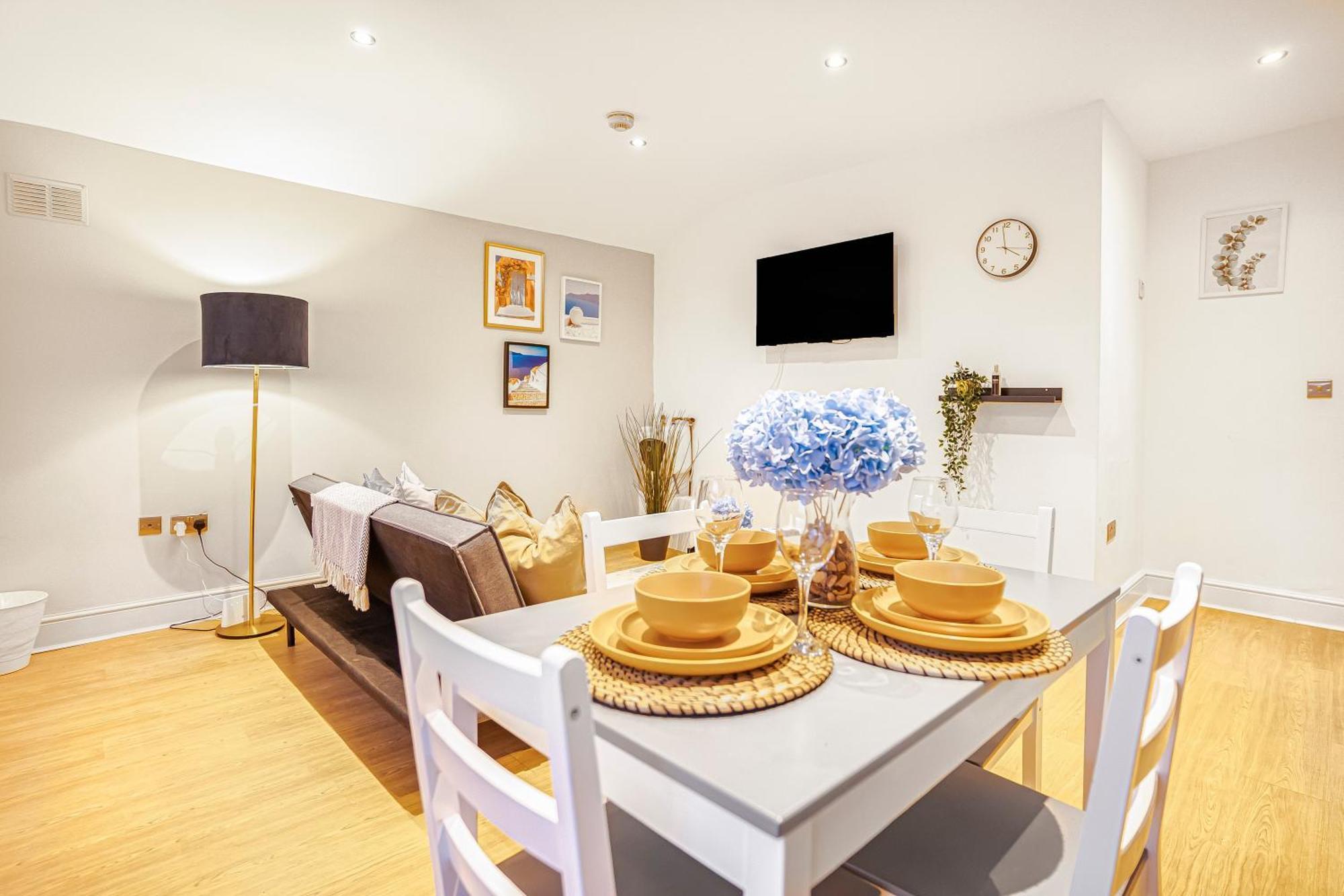 Modern With Free Wifi Apartment London