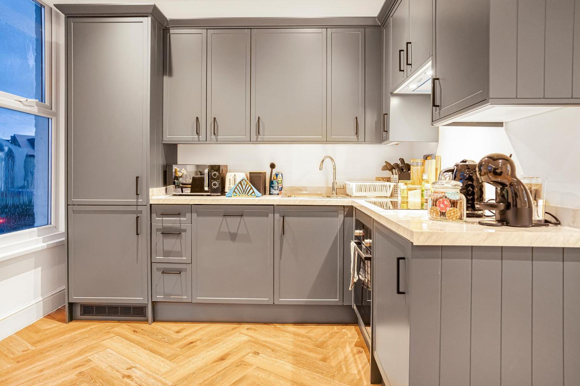 Modern With Free Wifi Apartment London