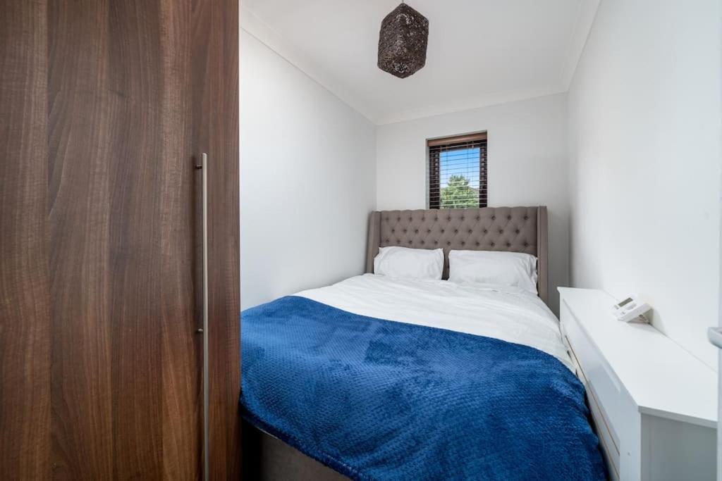 Gorgeous House, 5 Beds, Amazing Transport Links *