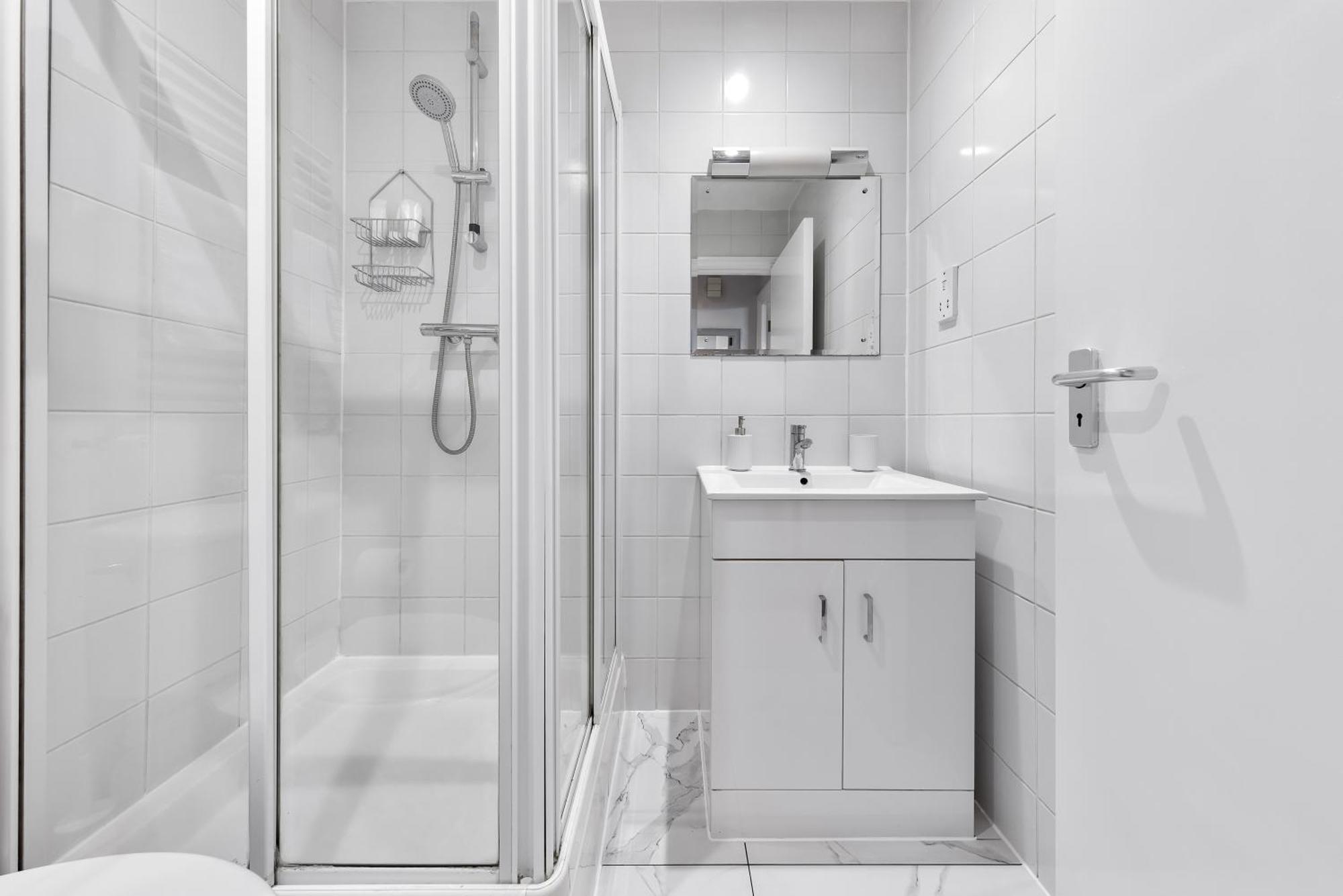 The Kensington - Unico Residences Apartment