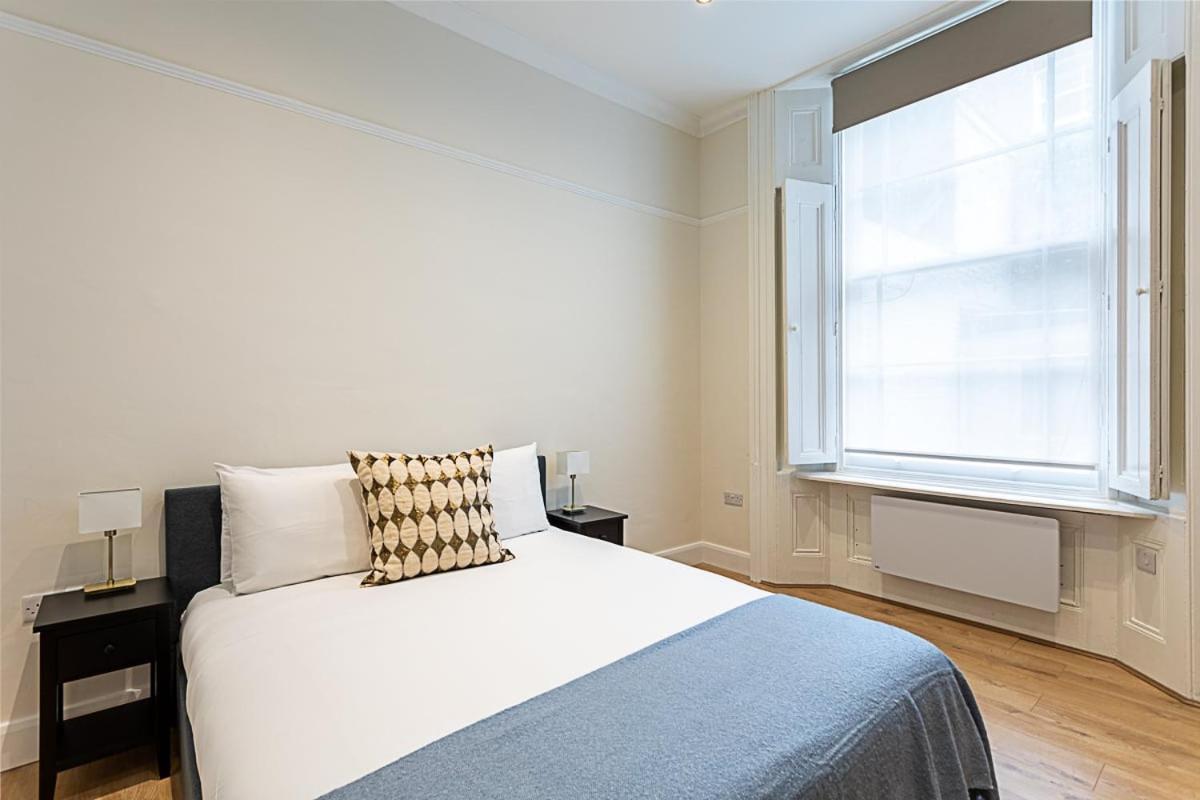 Modern Bayswater Flat * London