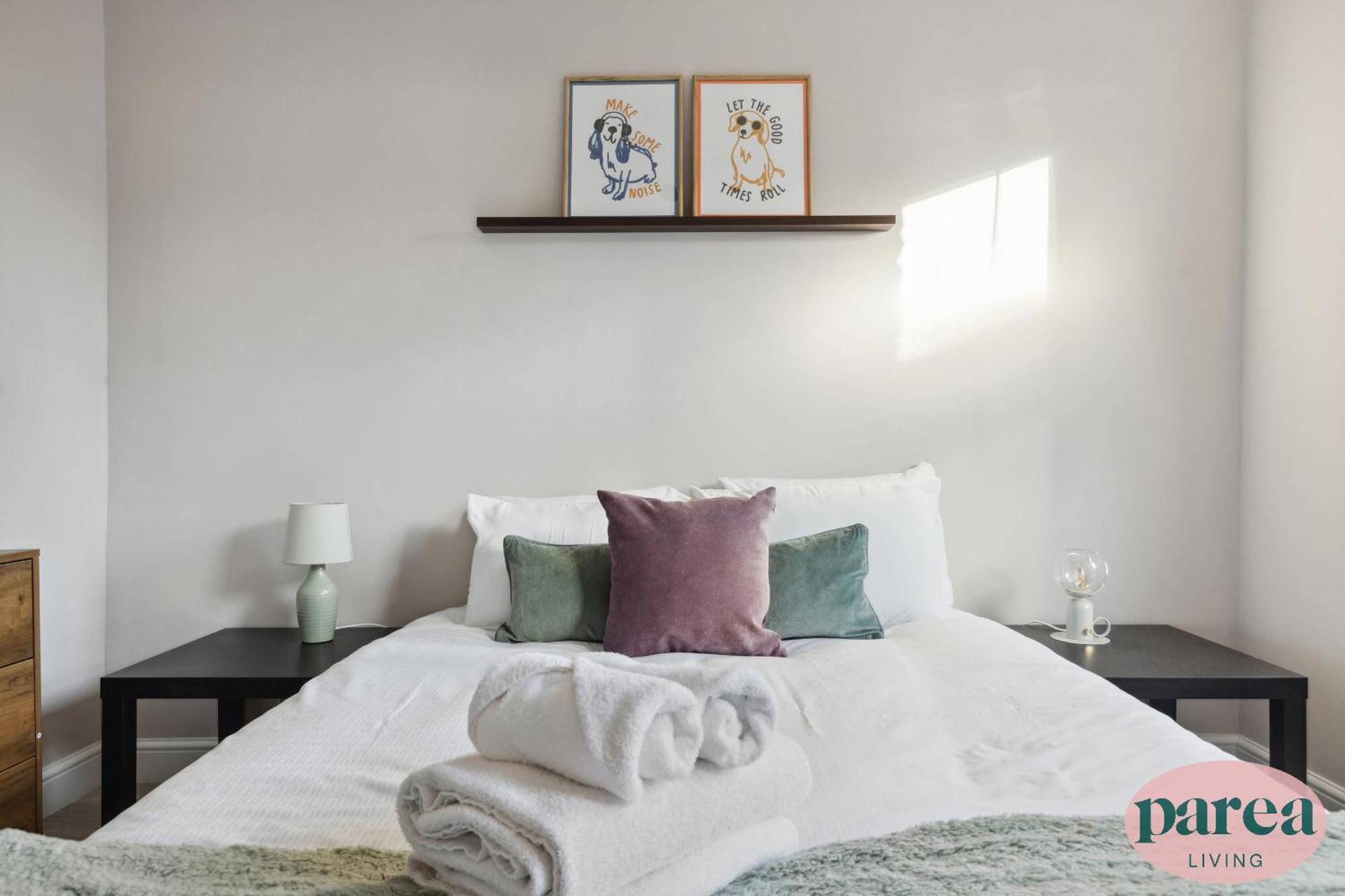 Parea Living - Charming Leyton Cozy East Retreat Apartment London