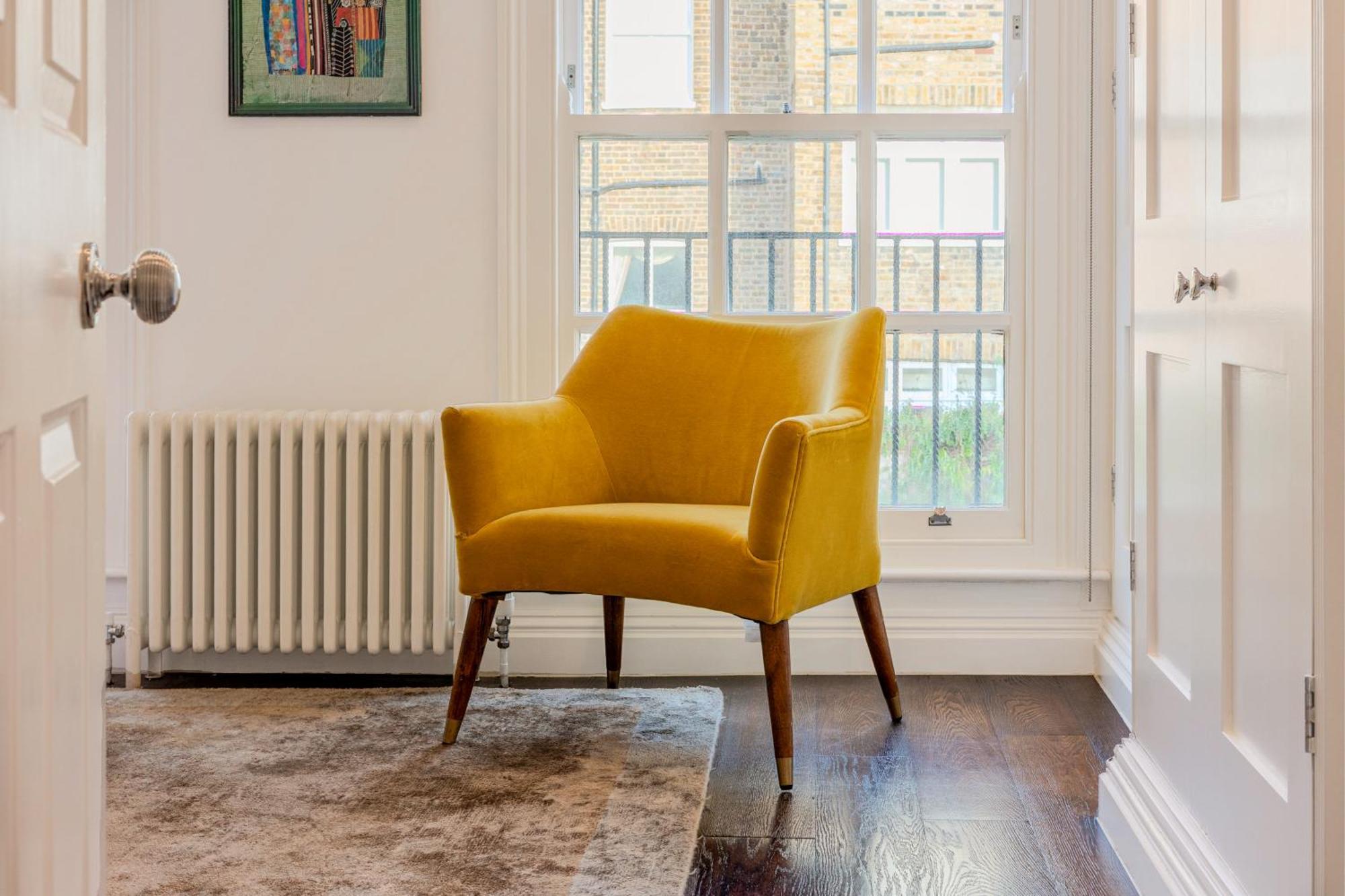 New 3lvl 3br With Garden, Prime Knightsbridge