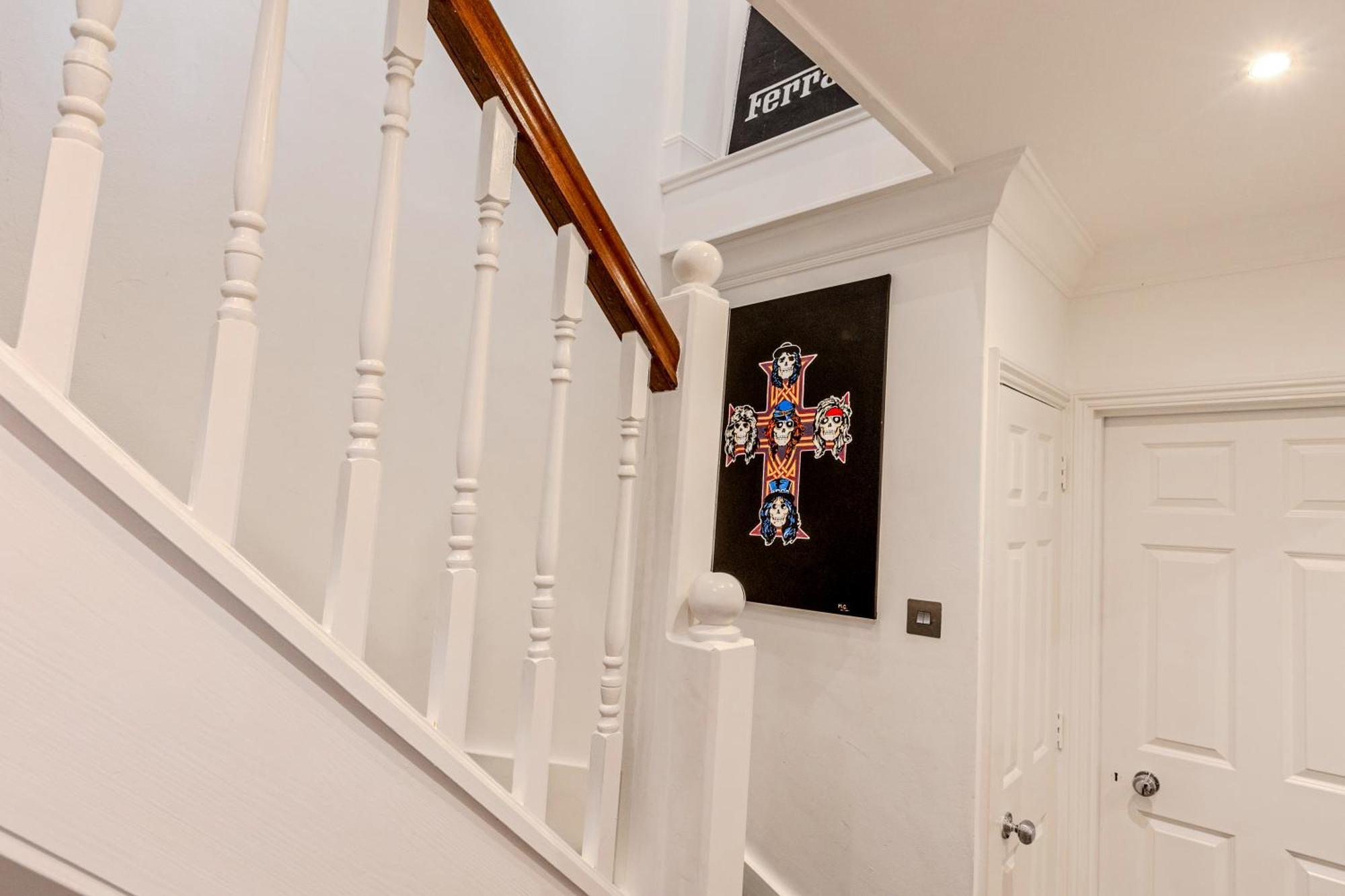 Apartment New 3lvl 3br With Garden, Prime Knightsbridge *