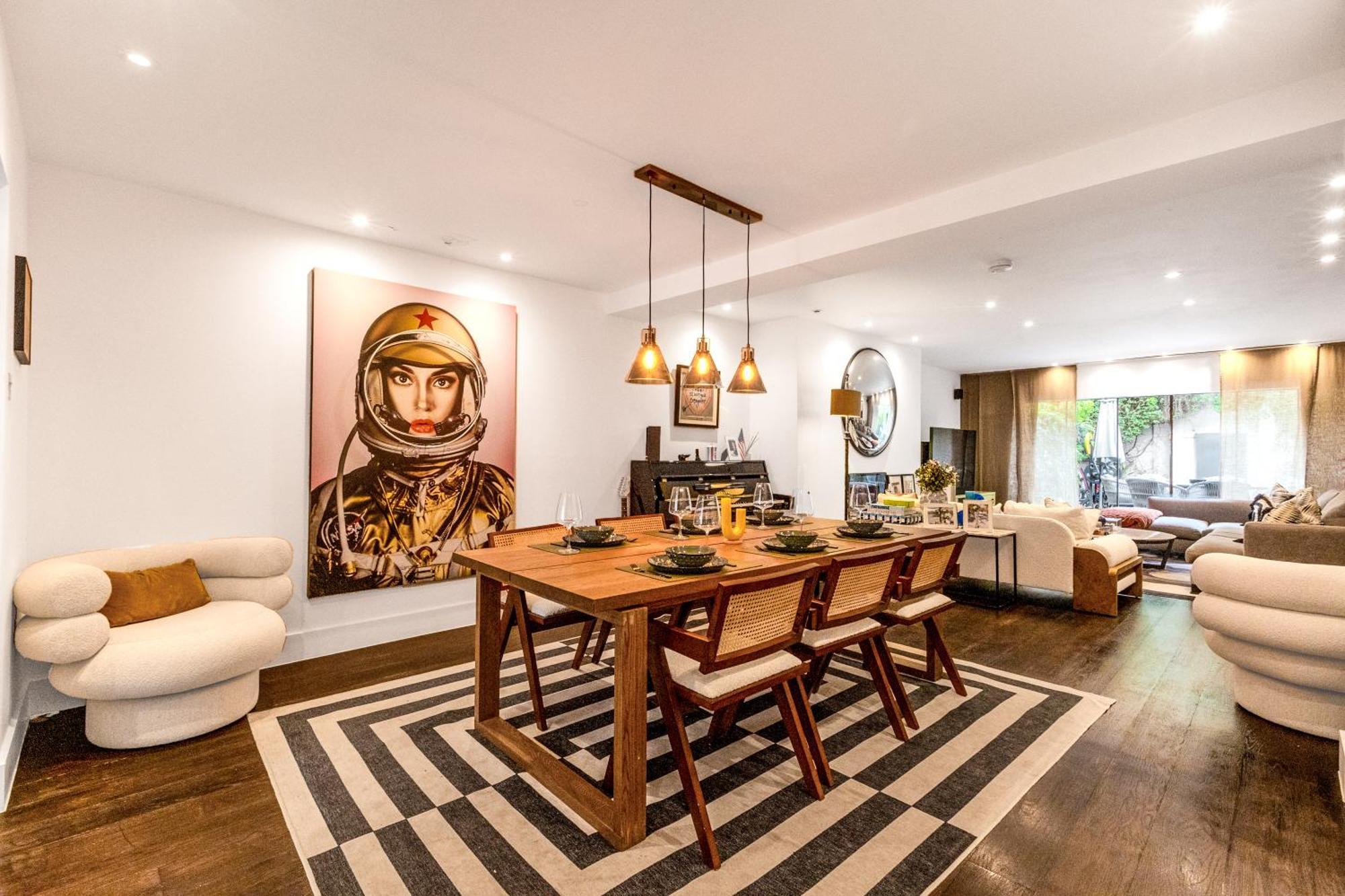 New 3lvl 3br With Garden, Prime Knightsbridge