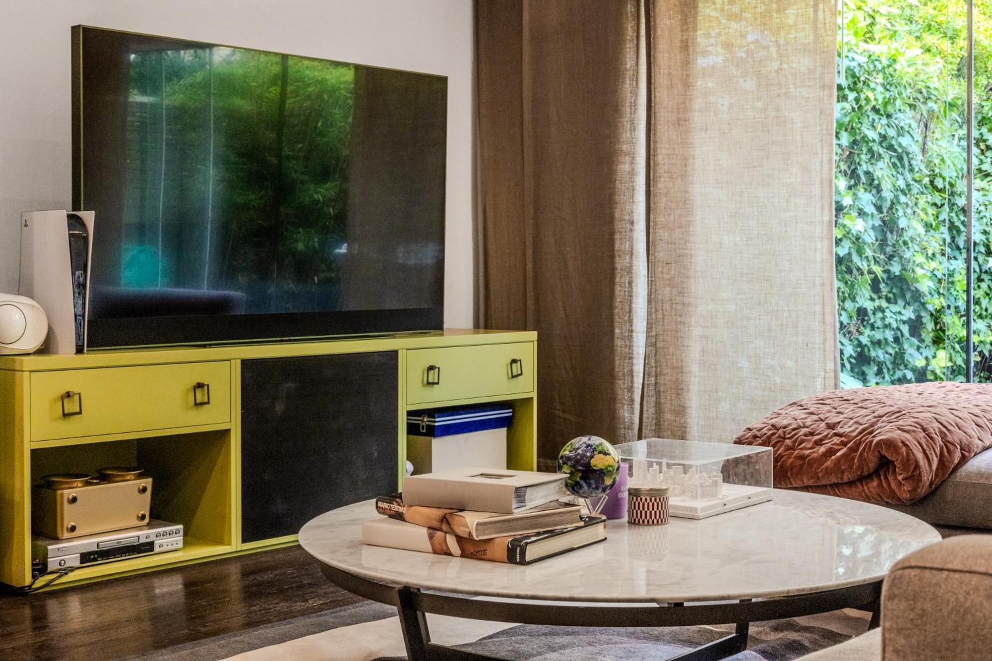 Apartment New 3lvl 3br With Garden, Prime Knightsbridge