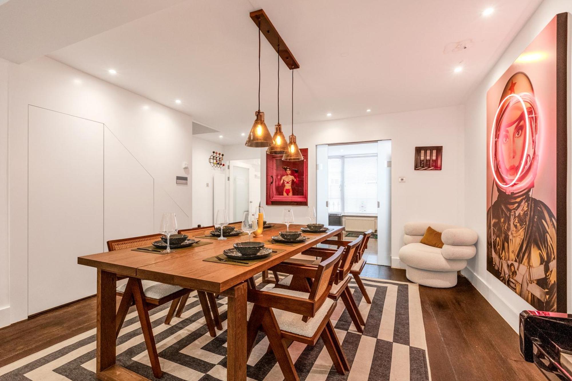 Apartment New 3lvl 3br With Garden, Prime Knightsbridge London