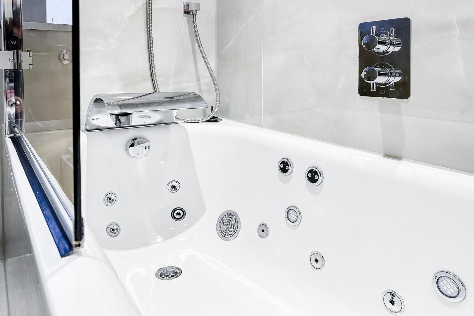 Luxury 3 Bedrooms In Holiday home