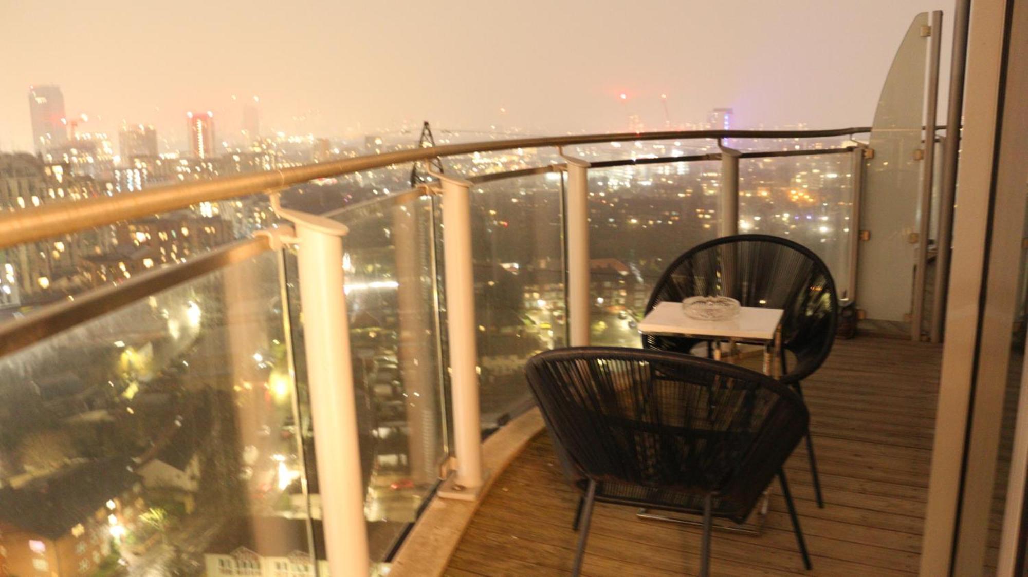 Luxury 1 Bedroom In With Free Parking Apartamento *