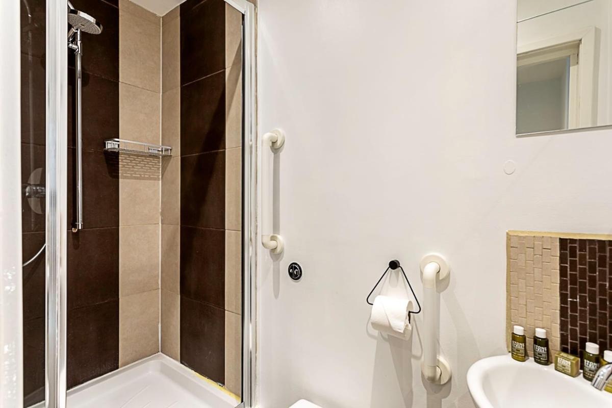 Elegant Three Bed In Earls Court Apartamento