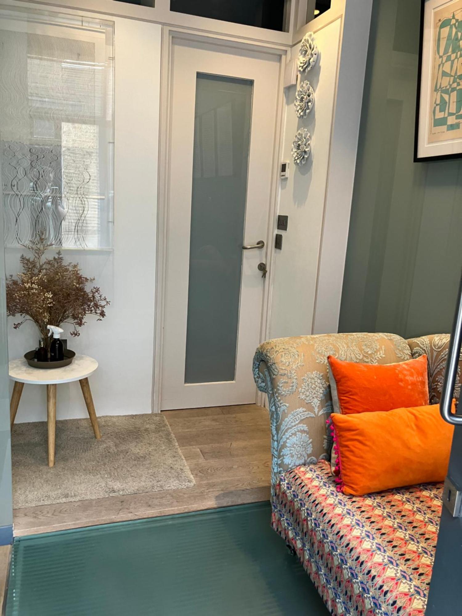 Modern Self-contained Ground And Basement London