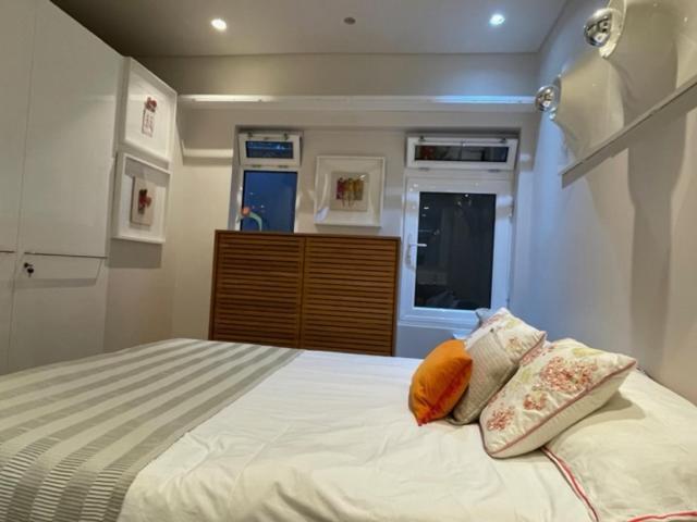Apartment Modern Self-contained Ground And Basement London