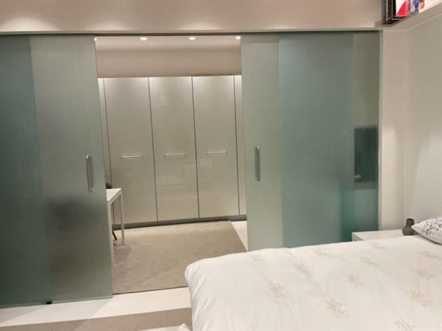 Modern Self-contained Ground And Basement *