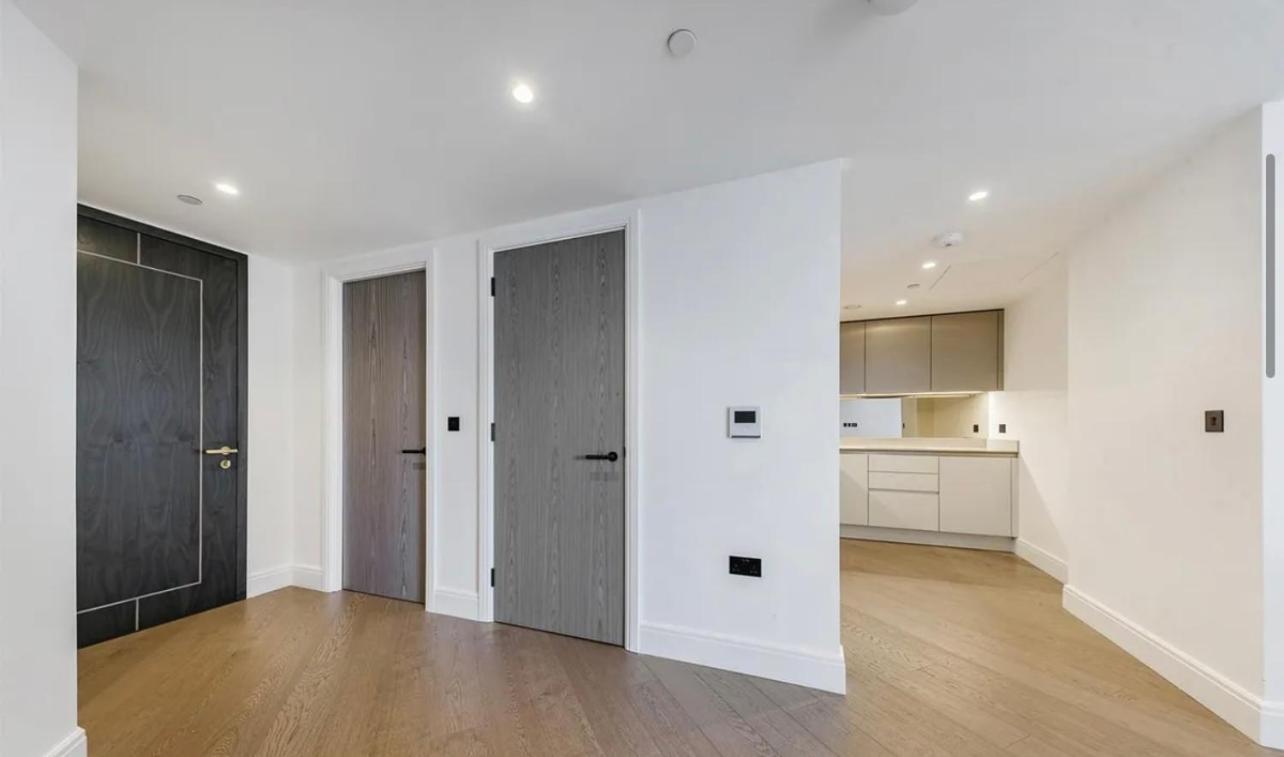 Luxury River Apartments- Parliament Apartment