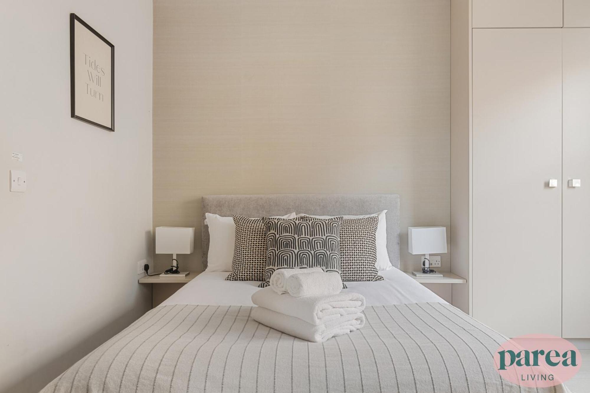 Parea Living - Stylish South Kensington Getaway *