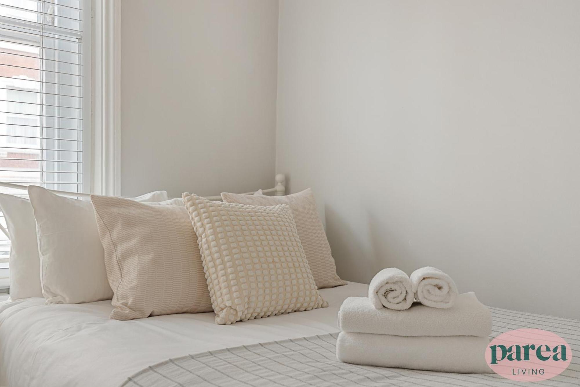 Parea Living - Stylish South Kensington Getaway London