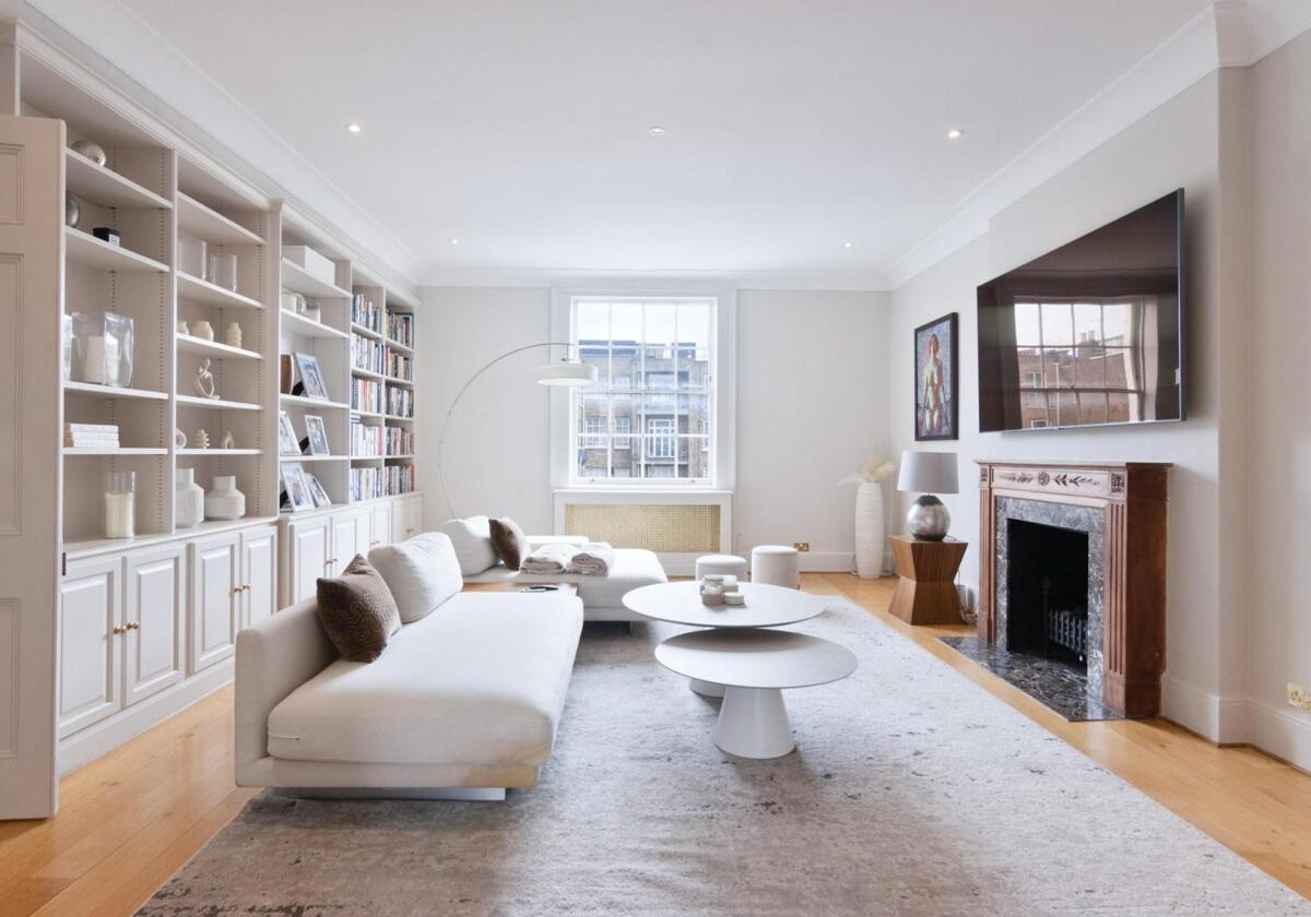 3 Bedroom Luxury In Eaton Square London
