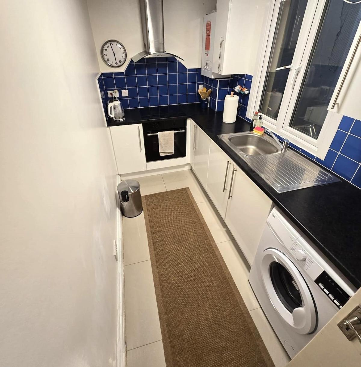 Timeless Hyde Park Maisonette, 3br, 2ba And Lounge London