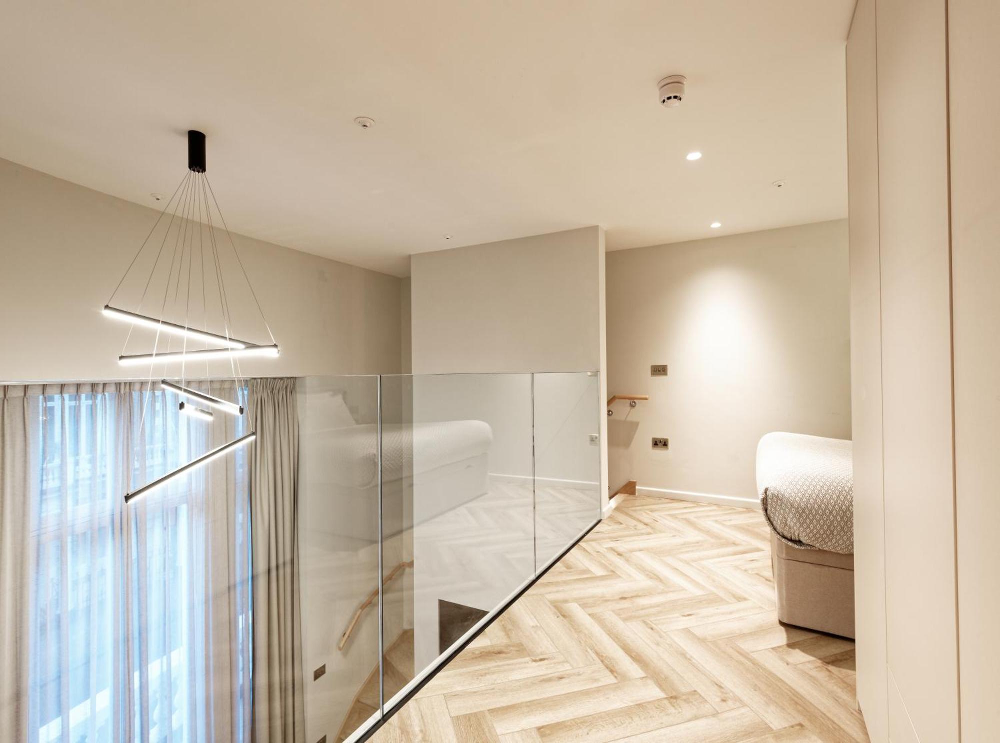 Notting Hill Hyde Park By D'montrio London